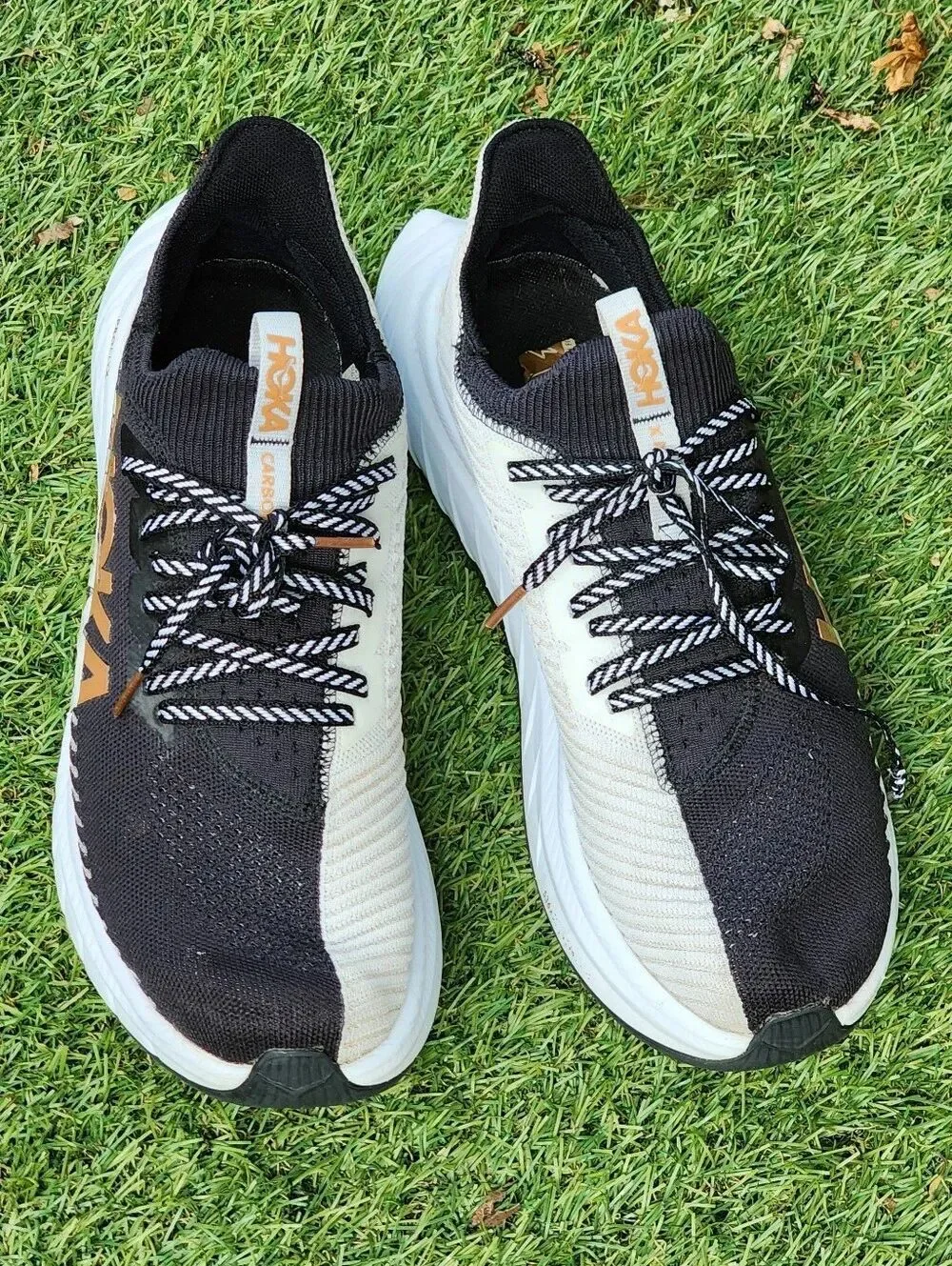 HOKA CARBON X 3 - Women's Sneakers - SIZE 10B